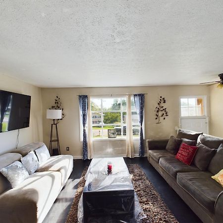 Pine Forest Zen Cottage - 10 Min to Fort Bragg Fayetteville Exterior foto